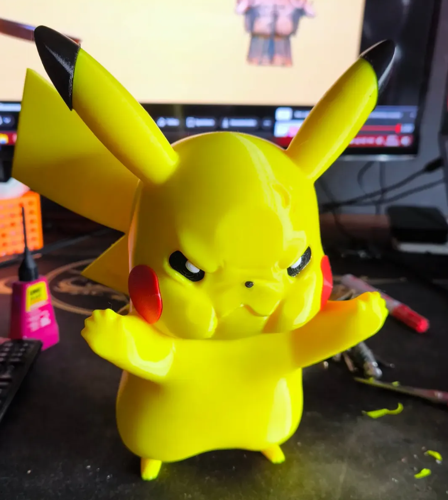 Pikachu Figur