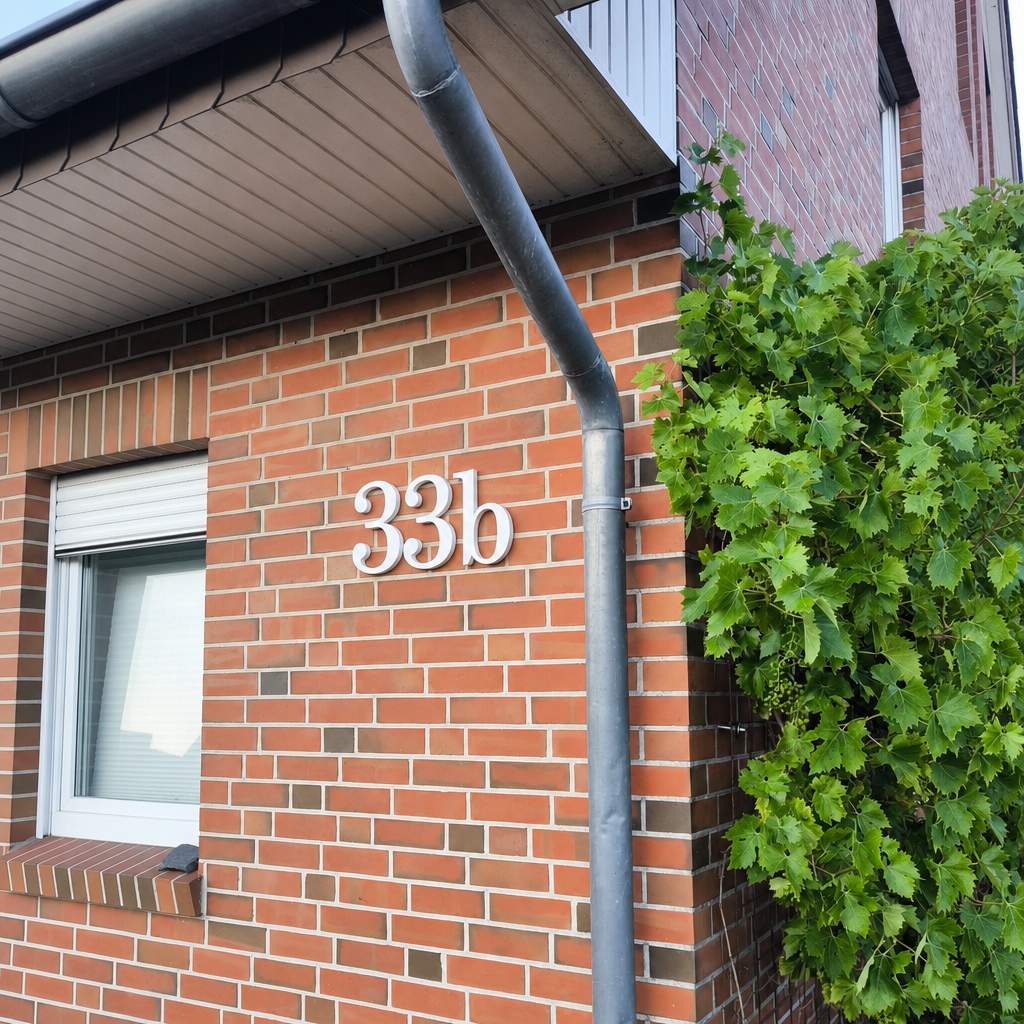 3D Hausnummer „33b"